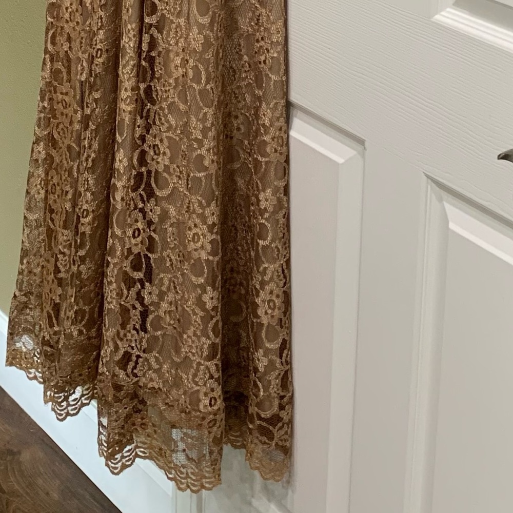 Women gold lace maxi dress size 8 - Picture 9 of 9
